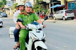 Công an chạy đua thời gian hỗ trợ nam sinh lấy căn cước cách điểm thi 12km