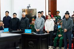 Tiếp tục hoãn phiên phúc thẩm Hậu 'pháo' cùng 2 cựu Thiếu tướng quân đội
