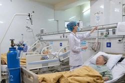 Đột quỵ xuất huyết não và những dấu hiệu ban đầu dễ bị bỏ qua ở người cao tuổi