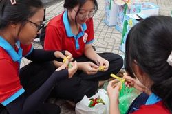 Những món quà nhỏ, hành động đẹp ấm lòng sĩ tử