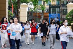 Trên 1,2 triệu thí sinh làm bài thi môn Ngữ văn