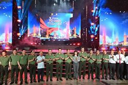 Khai mạc chuỗi sự kiện'Tổ quốc bình yên' tại TPHCM
