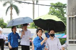 Hơn 18.500 thí sinh Hà Tĩnh bước vào môn thi tốt nghiệp THPT đầu tiên