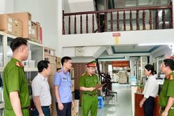 Công an Phú Thọ khởi tố vụ án bán bản quyền Windows, Office lậu