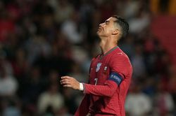 Ronaldo vô duyên khó tin, lỡ cơ hội nối dài kỷ lục