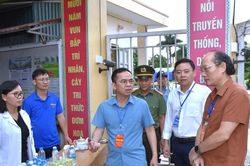 Lãnh đạo tỉnh Điện Biên động viên lực lượng tuyến đầu phục vụ kỳ thi