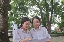 Ngày thi đầu tiên tốt nghiệp THPT 2026 diễn ra an toàn, nghiêm túc