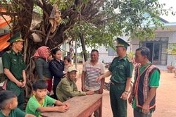N&acirc;ng cao chất lượng đội ngũ c&aacute;n bộ từ việc học ngoại ngữ v&agrave; tiếng d&acirc;n tộc thiểu số