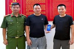Hỗ trợ người dân nhận lại 300 triệu đồng chuyển khoản nhầm