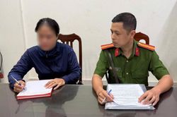 Bán 10 chiếc bánh rán giá 430.000 đồng cho khách nước ngoài, người bán hàng rong bị xử phạt