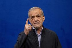 Tổng thống Iran: Tehran cần vượt qua tình trạng 'không chiến tranh, không hòa bình'