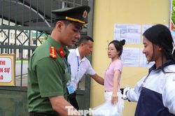 Hà Tĩnh dùng máy quét an ninh chặn gian lận thi cử
