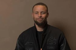 Li-Ning công bố hợp tác dài hạn cùng Stephen Curry và Curry Brand