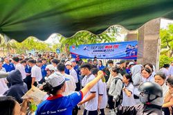 Thí sinh ở Gia Lai xin đi vệ sinh rồi giấu điện thoại vào túi quần