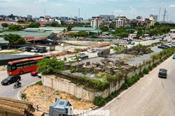 Cận cảnh c&ocirc;ng trường n&uacute;t giao Phạm Tu - đường 70 sau khi ho&agrave;n tất giải ph&oacute;ng mặt bằng