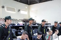 Bóc gỡ từ ổ nhóm lừa đảo công nghệ cao xuyên quốc gia