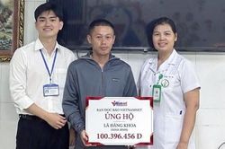 Trao hơn 100 triệu đồng giúp bé trai 1 tuổi ở Ninh Bình mắc bệnh bẩm sinh