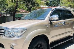 Xe SUV cũ 'nồi đồng cối đá' giá chỉ trên dưới 300 triệu đồng hút khách săn tìm