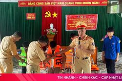 CSGT tuy&ecirc;n truyền ph&ograve;ng chống đuối nước cho học sinh, đo&agrave;n vi&ecirc;n thanh ni&ecirc;n