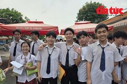 Đề Toán 'dễ thở', thí sinh kết thúc môn thi thứ hai tốt nghiệp THPT 2026