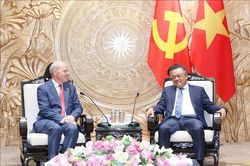 Việt Nam - Canada mở rộng hợp tác về ứng phó với biến đổi khí hậu, thực thi pháp luật