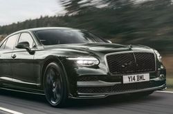 Bentley trình làng mẫu xe Flying Spur mới mang diện mạo huyền thoại