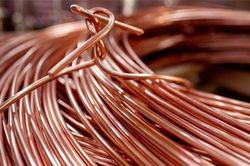 Giá đồng rơi xuống mức thấp nhất trong ba tuần