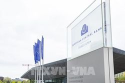 ECB tăng lãi suất lần đầu tiên trong gần 3 năm qua
