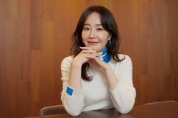 Uhm Ji Won cập nhật tình trạng sức khỏe sau ca phẫu thuật gãy mắt cá chân