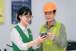 Cầm đồ thế hệ mới 'chiếm sóng' tài chính thay thế