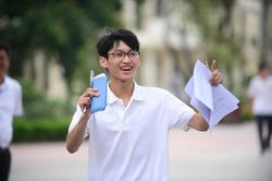 Kết thúc ngày thi đầu tiên: Thí sinh tự tin với đề Toán, sẵn sàng cho môn thi cuối cùng