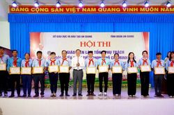 Người giữ lửa phong trào Đội