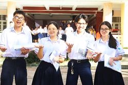 Hoàn thành 2 môn thi bắt buộc, thí sinh An Giang nhẹ nhõm và tự tin