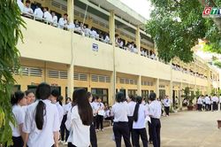 Kỳ thi tốt nghiệp THPT năm 2026: Thí sinh bất ngờ và thích thú với đề thi Ngữ văn