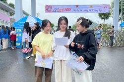 Môn thi Ngữ văn diễn ra an toàn, nghiêm túc
