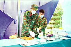 Thực hiện lấy mẫu hài cốt liệt sĩ chưa xác định được danh tính: Bảo đảm chính xác, an toàn, hiệu quả