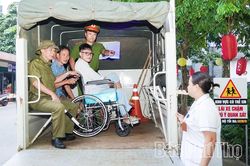 Hỗ trợ thí sinh bị tai nạn đến điểm thi tốt nghiệp THPT năm 2026