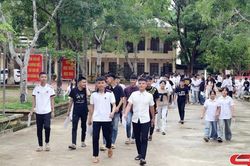 Thí sinh Sơn La phấn khởi hoàn thành ngày thi đầu tiên của Kỳ thi tốt nghiệp THPT