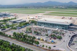 Bộ X&acirc;y dựng đề nghị ngăn chặn UAV, diều uy hiếp an ninh, an to&agrave;n hoạt động bay