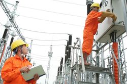 Nắng nóng đẩy phụ tải điện tăng cao, ngành điện tìm giải pháp ứng phó