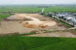Gỡ nút thắt tái định cư, thúc tiến độ đường sắt tốc độ cao Bắc - Nam