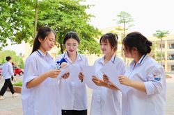 Ngày thi đầu tiên tốt nghiệp THPT 2026: 27 thí sinh bị đình chỉ