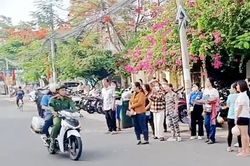 Một thí sinh ở An Giang được công an phường đến tận nhà đưa đến phòng thi