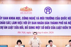 Đoàn công tác của Ủy ban Khoa học, Công nghệ và Môi trường làm việc với UBND TP. Hà Nội
