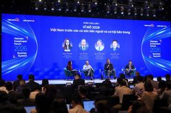 Tăng trưởng cao nhưng vẫn còn những 'nút thắt' cần tháo gỡ