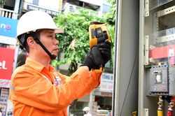 Áp giờ cao điểm mới cho giá điện