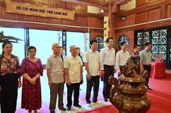 Hội Nhà báo Thái Nguyên tổ chức chương trình về nguồn, trao tặng tri thức cho cộng đồng