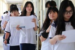 Thời tiết ngày 11/6: Dự báo mưa dông gia tăng, 1,2 triệu sĩ tử & phụ huynh cẩn trọng