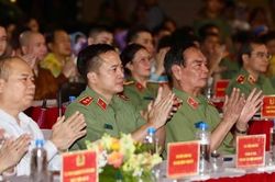 Hoành tráng, ấn tượng, xúc động lễ khai mạc chuỗi sự kiện Gala 'Tổ quốc bình yên' tại TPHCM