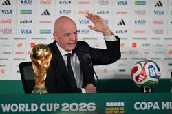 Trọng tài World Cup bị cấm nhập cảnh vào Mỹ, chủ tịch FIFA khuyên 'thư giãn'